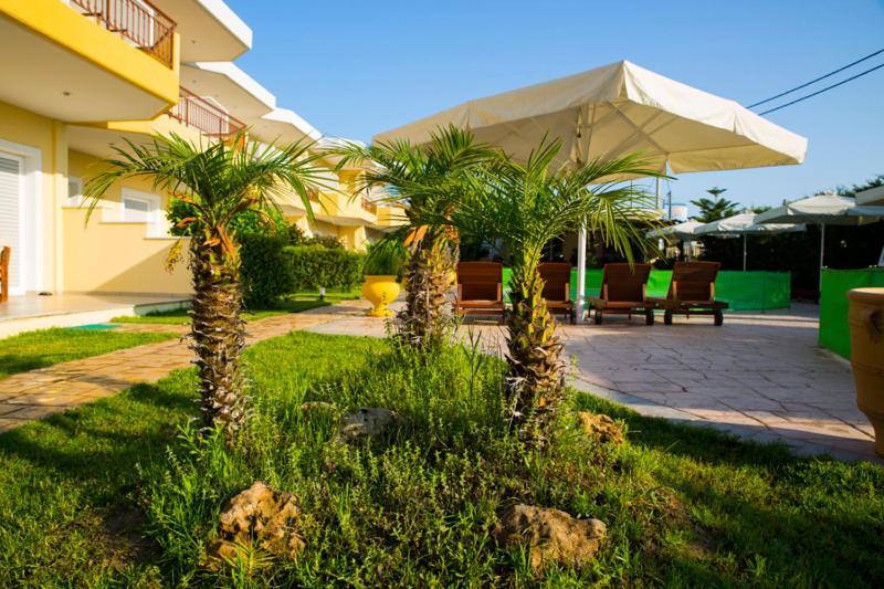 Vakis Apartments Zacharo Exterior photo
